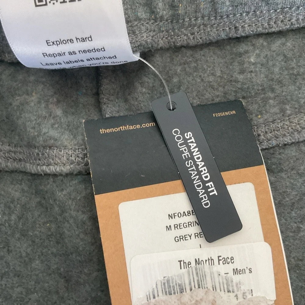 NWT The North Face men’s Athletic Gray ReGrind Shorts size medium